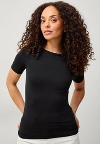 Футболка Футболка