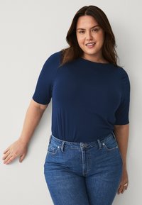 Футболка Футболка