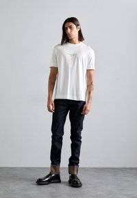 Футболка Футболка