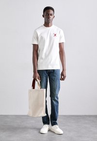 Футболка Футболка