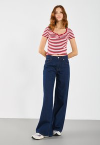 Футболка Футболка