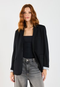 Блейзер Блейзер