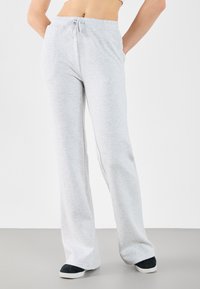 Спортивные штаны Спортивные штаны