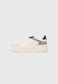 Сникерсы Сникерсы