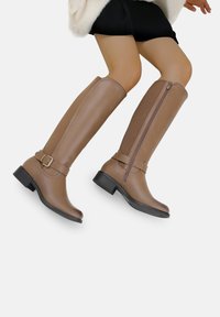 Сапоги Сапоги