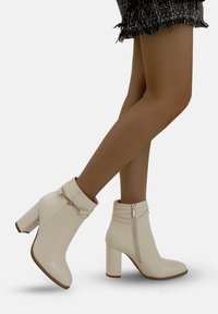 Ботильоны Ботильоны