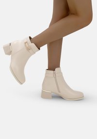 Ботильоны Ботильоны