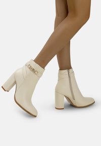 Ботильоны Ботильоны