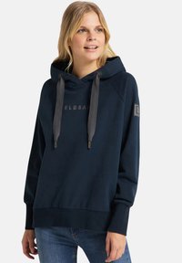 Пуловер с капюшоном Пуловер с капюшоном