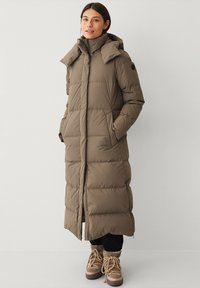 Пуховое пальто Пуховое пальто