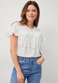 Футболка Футболка