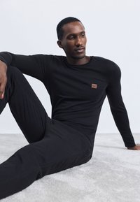 Футболка Футболка