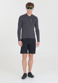 Спортивная форма Спортивная форма