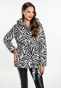 Зимняя куртка Зимняя куртка