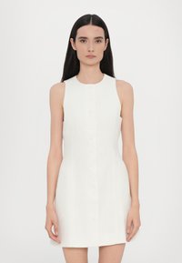 Короткое платье Короткое платье