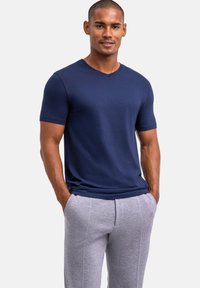 Футболка Футболка