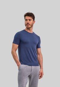 Футболка Футболка