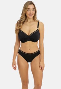 Низ от бикини Низ от бикини