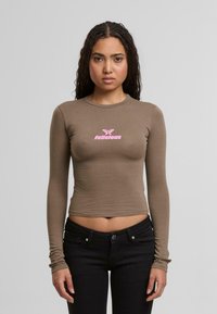 Лонгслив Лонгслив