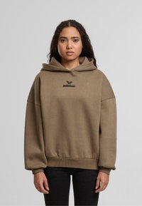 Пуловер с капюшоном Пуловер с капюшоном