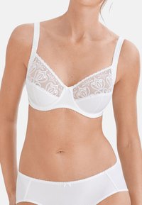 Бюстгальтер Бюстгальтер