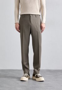 Брюки Брюки