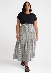 Летнее платье Летнее платье