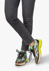 Сникерсы Сникерсы