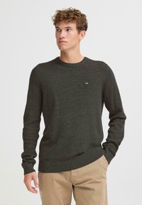 Пуловер Пуловер