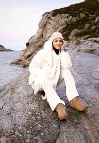 Перчатки Перчатки