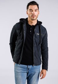 Кожаная куртка Кожаная куртка