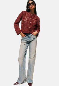 Жилет Жилет