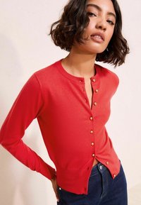 Кардиган Кардиган