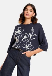 Пуловер с рукавом три четверти Пуловер с рукавом три четверти