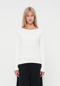 Лонгслив Лонгслив