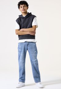 Джинсы Джинсы