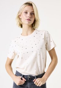 Футболка Футболка