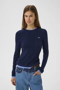 Пуловер Пуловер