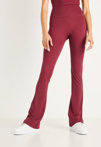 Леггинсы Леггинсы