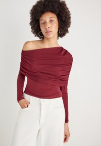 Лонгслив Лонгслив