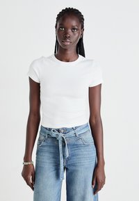 Футболка Футболка