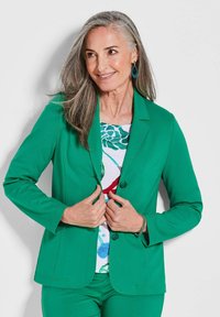 Блейзер Блейзер