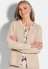 Вязаная кофта Вязаная кофта