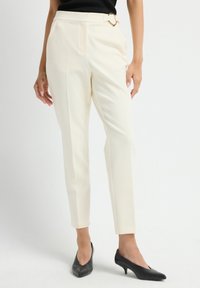 Узкие брюки Узкие брюки