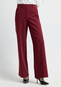 Широкие брюки Широкие брюки