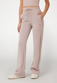 Спортивные штаны Спортивные штаны