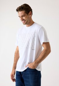 Футболка Футболка