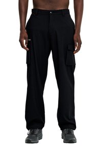 Брюки с накладными карманами Брюки с накладными карманами