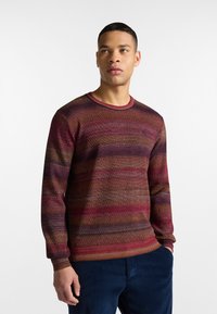 Пуловер Пуловер