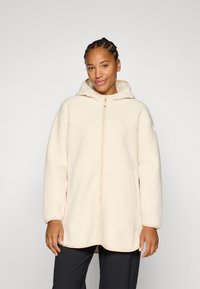 Спортивная куртка Спортивная куртка